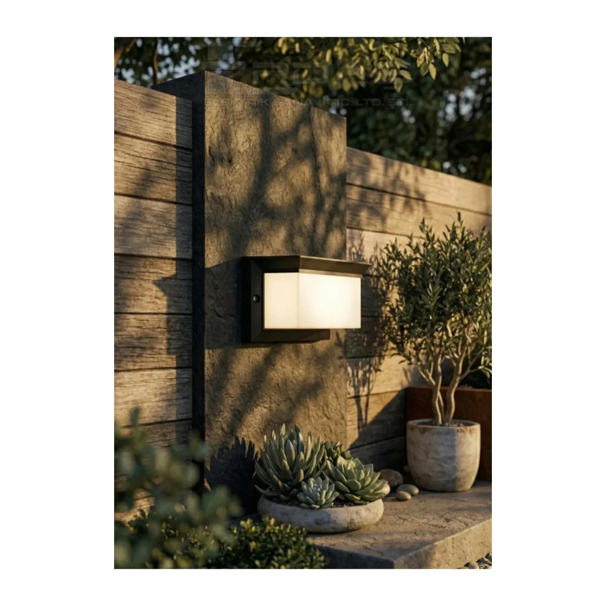 Lunar E27 Bahçe Duvar Apliği IP54 60W (120x120x250 mm) - Görsel 3