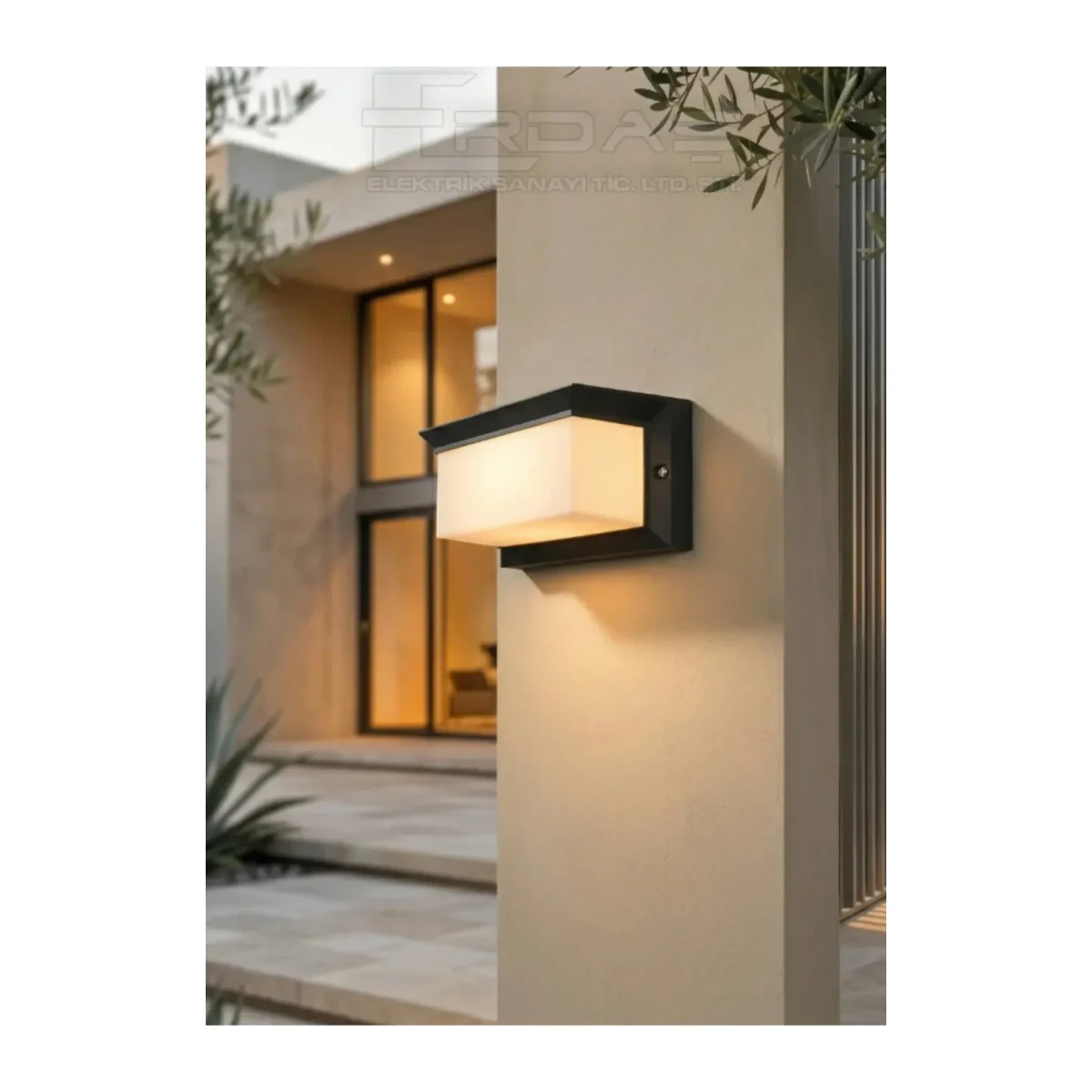 Lunar E27 Bahçe Duvar Apliği IP54 60W (120x120x250 mm) - Görsel 2
